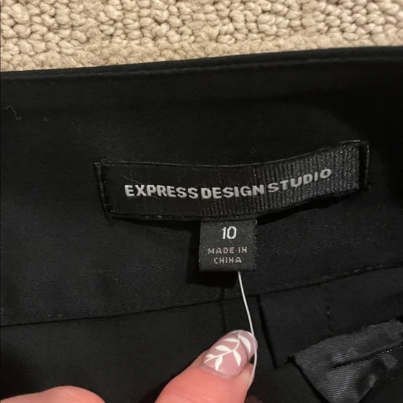 Express Black Mini Skirt NWT - Picture 2 of 4